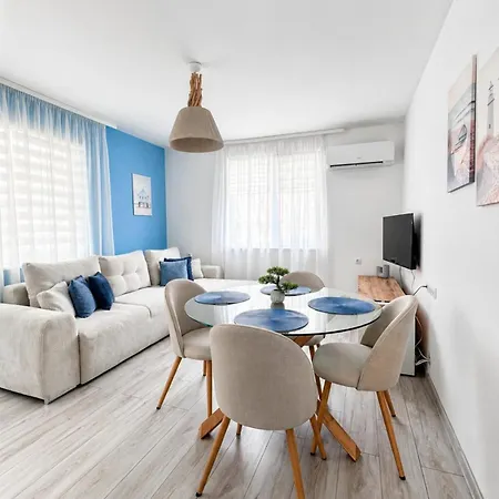Tiana 2 Apartmán Carevo
